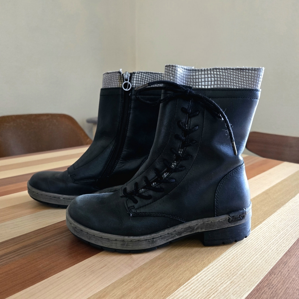 Jambu Chestnut Water Resistant Black Ankle Boots. Size 6